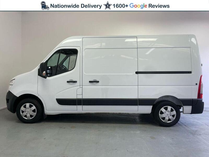 Nissan Interstar 2.3 dCi 35 Acenta FWD L2 H2 Euro 6 (s/s) 4dr