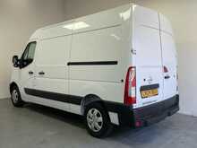 Nissan Interstar Interstar 2.3 dCi 35 Acenta FWD L2 H2 Euro 6 (s/s) 4dr 