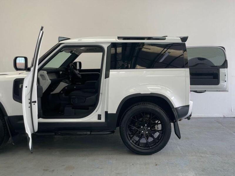 Land Rover Defender 90 3.0 D250 MHEV Hard Top SUV Auto 4WD SWB Euro 6 (s/s) 3dr