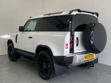 Land Rover Defender 90 Defender 90 3.0 D250 MHEV Hard Top SUV Auto 4WD SWB Euro 6 (s/s) 3dr 