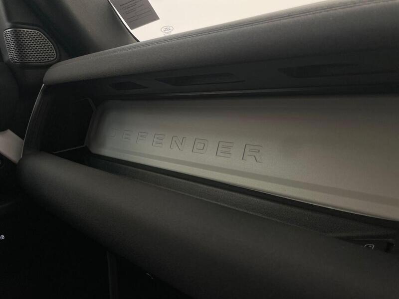 Land Rover Defender 90 3.0 D250 MHEV Hard Top SUV Auto 4WD SWB Euro 6 (s/s) 3dr