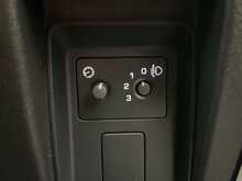 Land Rover Defender 90 Defender 90 3.0 D250 MHEV Hard Top SUV Auto 4WD SWB Euro 6 (s/s) 3dr 