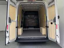 Volkswagen Crafter 2.0 TDI CR35 Commerce Plus Panel Van 5dr Diesel Auto FWD MWB High Roof Euro 6 (s/s) (140 ps) 