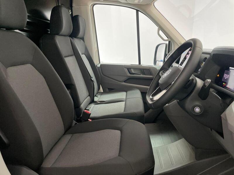 Volkswagen Crafter 2.0 TDI CR35 Commerce Plus Panel Van 5dr Diesel Auto FWD MWB High Roof Euro 6 (s/s) (140 ps)