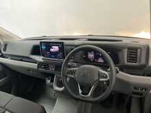 Volkswagen Crafter 2.0 TDI CR35 Commerce Plus Panel Van 5dr Diesel Auto FWD MWB High Roof Euro 6 (s/s) (140 ps) 