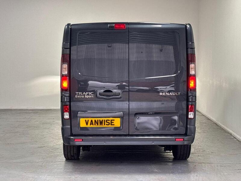 Renault Trafic 2.0 dCi Blue LL30 Extra Sport Panel Van 5dr Diesel Manual L2 H1 Euro 6 (s/s) (150 ps)