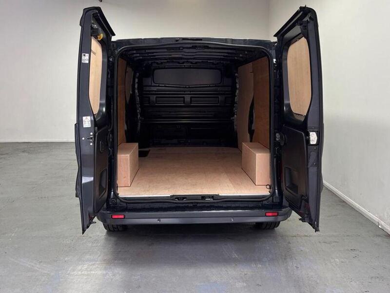 Renault Trafic 2.0 dCi Blue LL30 Extra Sport Panel Van 5dr Diesel Manual L2 H1 Euro 6 (s/s) (150 ps)