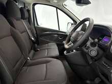 Renault Trafic 2.0 dCi Blue LL30 Extra Sport Panel Van 5dr Diesel Manual L2 H1 Euro 6 (s/s) (150 ps) 