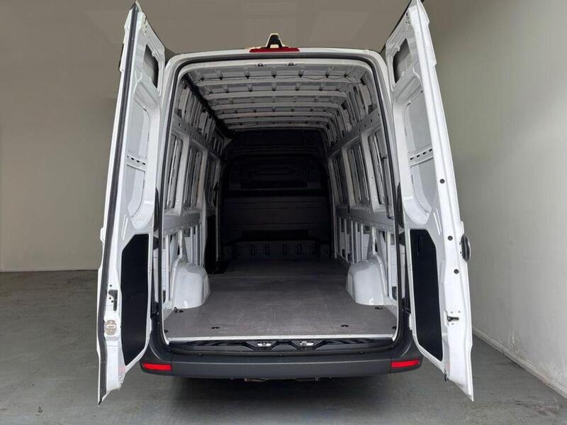 Mercedes-Benz Sprinter 2.0 315 CDI PRO G-Tronic RWD L3 H2 Euro 6 (s/s) 5dr