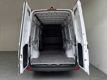 Mercedes-Benz Sprinter 2.0 315 CDI PRO G-Tronic RWD L3 H2 Euro 6 (s/s) 5dr 
