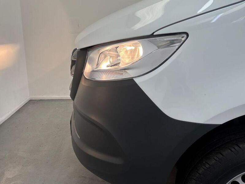 Mercedes-Benz Sprinter 2.0 315 CDI PRO G-Tronic RWD L3 H2 Euro 6 (s/s) 5dr