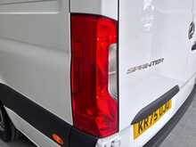 Mercedes-Benz Sprinter 2.0 315 CDI PRO G-Tronic RWD L3 H2 Euro 6 (s/s) 5dr 