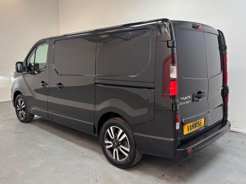 Renault Trafic 2.0 dCi Blue SL30 Extra Sport L1 H1 Euro 6 (s/s) 5dr