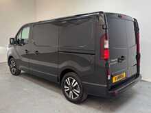Renault Trafic 2.0 dCi Blue SL30 Extra Sport L1 H1 Euro 6 (s/s) 5dr 