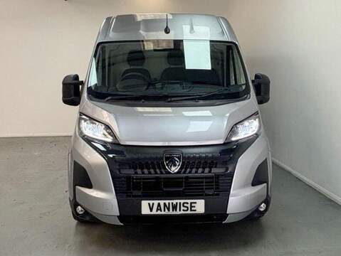 Peugeot Boxer, Boxer 2.2 BlueHDi 335 Professional Panel Van 5dr Diesel Manual L3 H2 Euro 6 (s/s) (140 ps)
