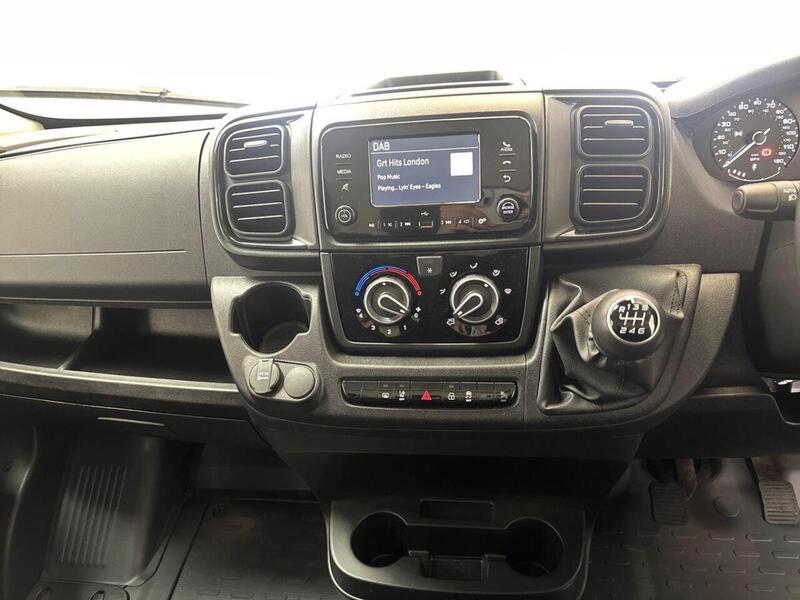 Peugeot Boxer 2.2 BlueHDi 335 Professional Panel Van 5dr Diesel Manual L3 H2 Euro 6 (s/s) (140 ps)