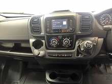 Peugeot Boxer Boxer 2.2 BlueHDi 335 Professional Panel Van 5dr Diesel Manual L3 H2 Euro 6 (s/s) (140 ps) 