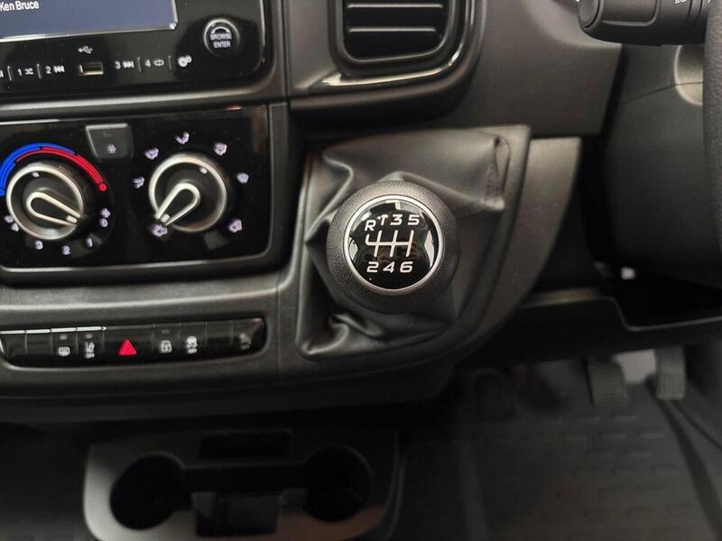 Peugeot Boxer 2.2 BlueHDi 335 Professional Panel Van 5dr Diesel Manual L3 H2 Euro 6 (s/s) (140 ps)