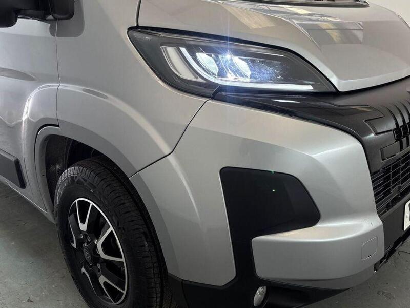 Peugeot Boxer 2.2 BlueHDi 335 Professional Panel Van 5dr Diesel Manual L3 H2 Euro 6 (s/s) (140 ps)