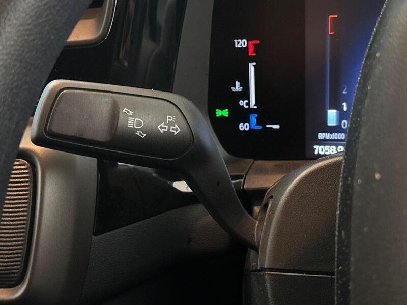 Ford Transit Courier 1.5 EcoBlue Leader SWB Euro 6 (s/s) 4dr