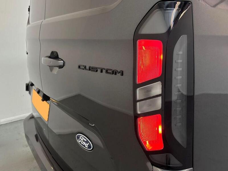 Ford Transit Custom 2.0 300 EcoBlue Limited L1 H1 Euro 6 (s/s) 5dr