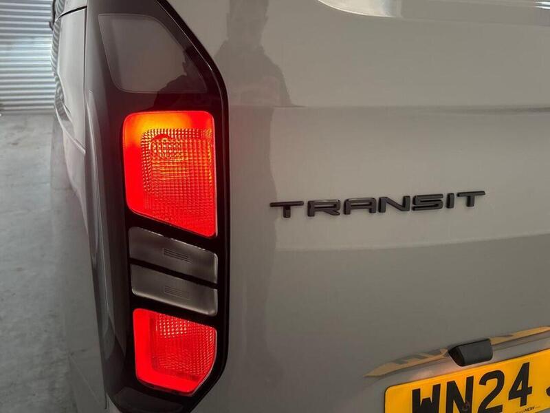 Ford Transit Custom 2.0 300 EcoBlue Limited L1 H1 Euro 6 (s/s) 5dr