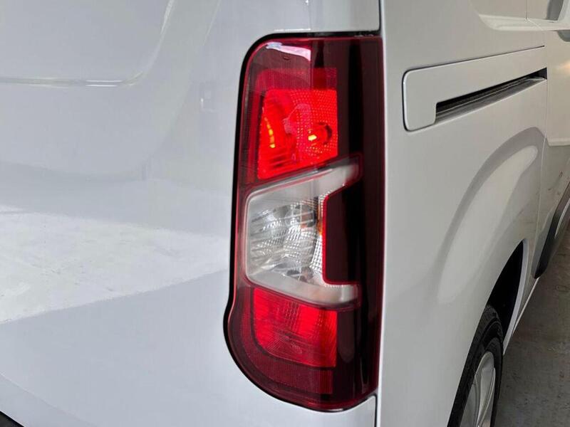 Toyota PROACE CITY 1.5 BlueHDi Design Short Panel Van Auto SWB Euro 6 (s/s) 5dr