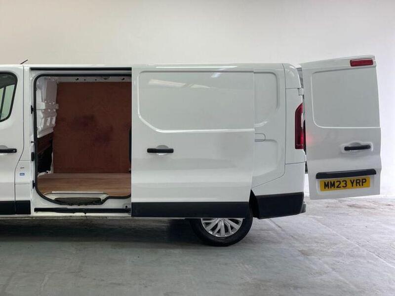 Renault Trafic 2.0 dCi Blue LL30 Advance L2 H1 Euro 6 (s/s) 5dr