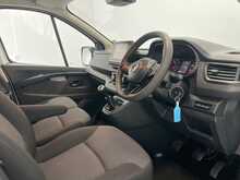 Renault Trafic Trafic 2.0 dCi Blue LL30 Advance L2 H1 Euro 6 (s/s) 5dr 