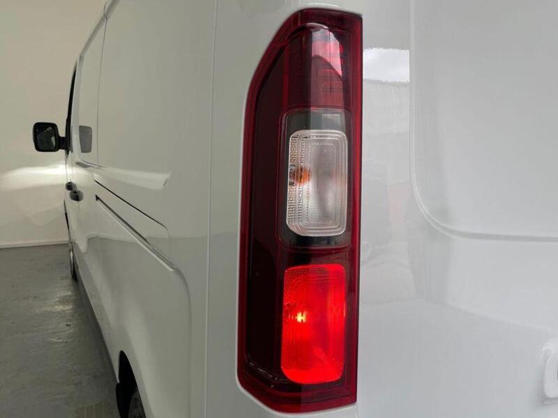 Renault Trafic 2.0 dCi Blue LL30 Advance L2 H1 Euro 6 (s/s) 5dr