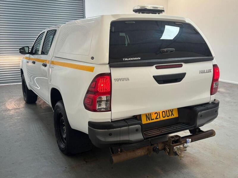 Toyota Hilux 2.4 D-4D Active Extra Cab Pickup 4WD Euro 6 (s/s) 4dr