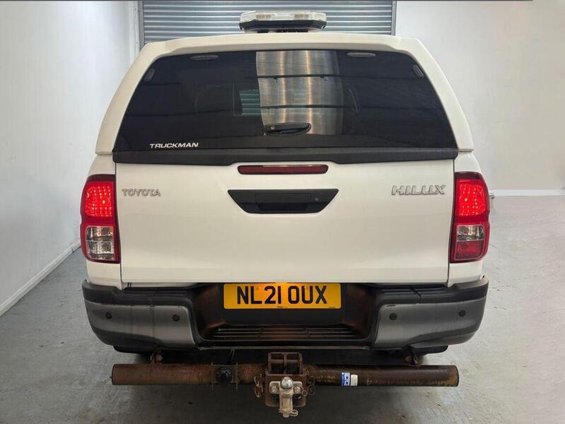 Toyota Hilux 2.4 D-4D Active Extra Cab Pickup 4WD Euro 6 (s/s) 4dr