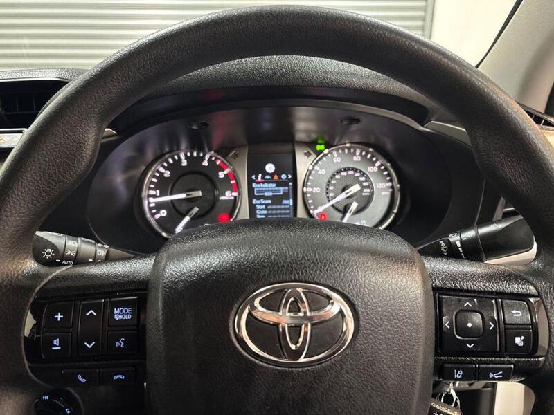 Toyota Hilux 2.4 D-4D Active Extra Cab Pickup 4WD Euro 6 (s/s) 4dr