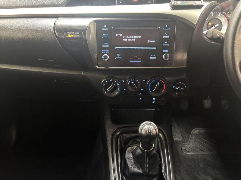 Toyota Hilux 2.4 D-4D Active Extra Cab Pickup 4WD Euro 6 (s/s) 4dr