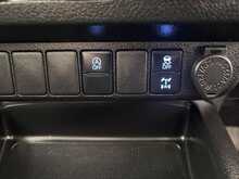 Toyota Hilux Hilux 2.4 D-4D Active Extra Cab Pickup 4WD Euro 6 (s/s) 4dr 