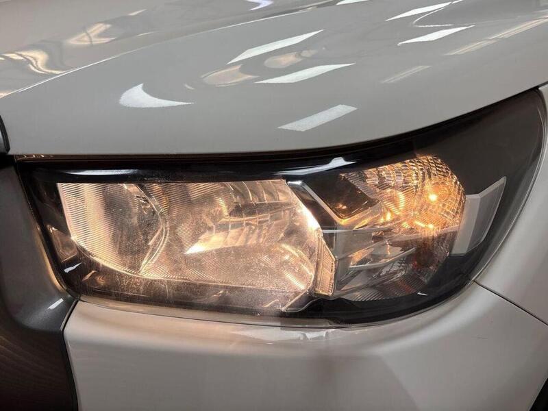 Toyota Hilux 2.4 D-4D Active Extra Cab Pickup 4WD Euro 6 (s/s) 4dr