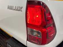Toyota Hilux Hilux 2.4 D-4D Active Extra Cab Pickup 4WD Euro 6 (s/s) 4dr 