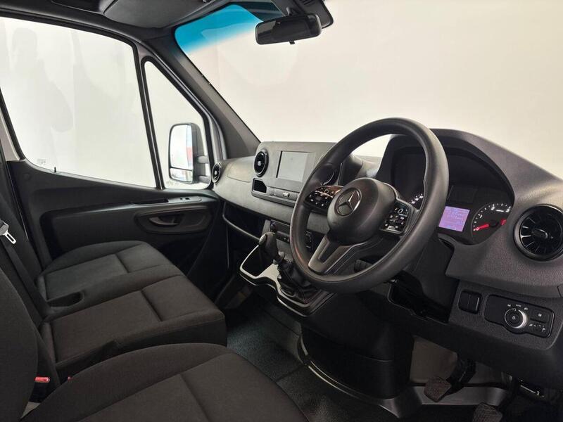 Mercedes-Benz Sprinter 2.0 315 CDI Progressive RWD L3 Euro 6 (s/s) 2dr
