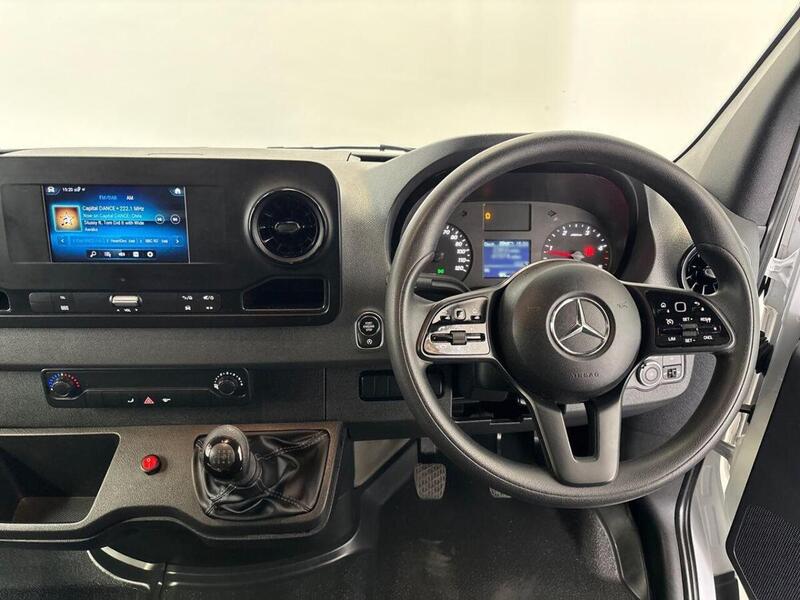 Mercedes-Benz Sprinter 2.0 315 CDI Progressive RWD L3 Euro 6 (s/s) 2dr