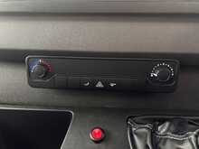 Mercedes-Benz Sprinter Sprinter 2.0 315 CDI Progressive RWD L3 Euro 6 (s/s) 2dr 