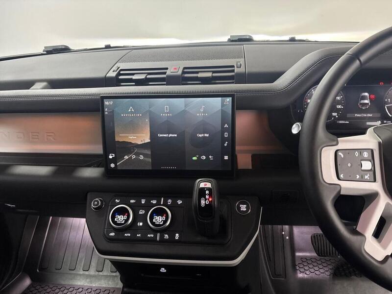 Land Rover Defender 90 3.0 D350 MHEV X-Dynamic HSE Hard Top SUV Auto 4WD SWB Euro 6 (s/s) 3dr