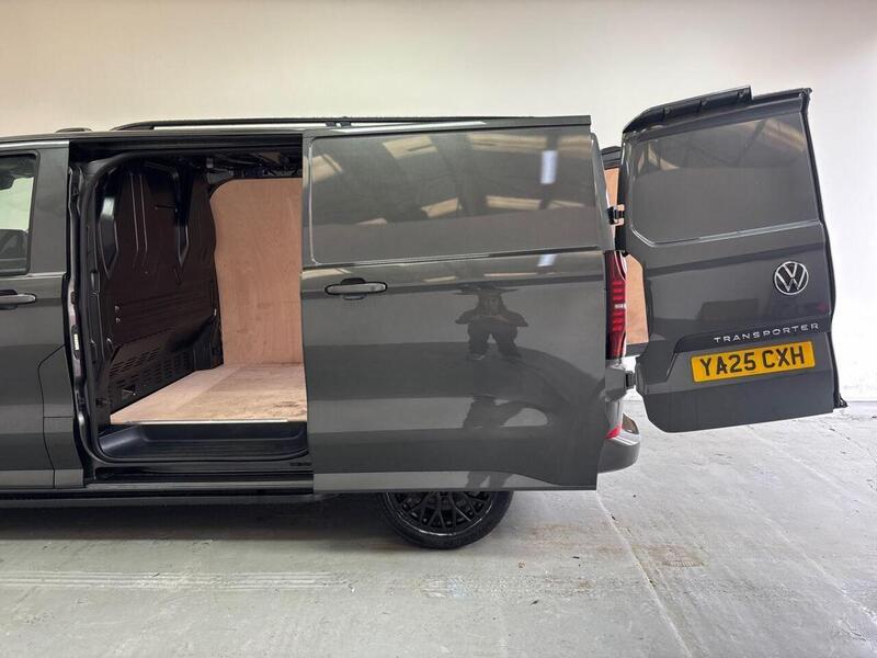 Volkswagen Transporter 2.0 TDI T28 Commerce FWD SWB Euro 6 (s/s) 5dr