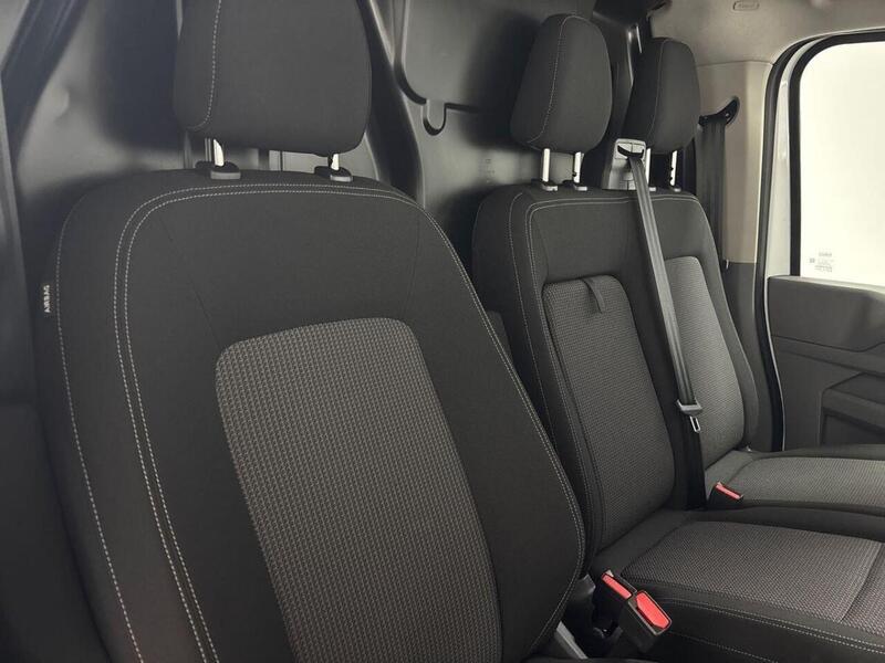 Volkswagen Transporter 2.0 TDI T30 Commerce Plus Auto FWD SWB Euro 6 (s/s) 5dr
