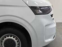 Volkswagen Transporter Transporter 2.0 TDI T30 Commerce Plus Auto FWD SWB Euro 6 (s/s) 5dr 