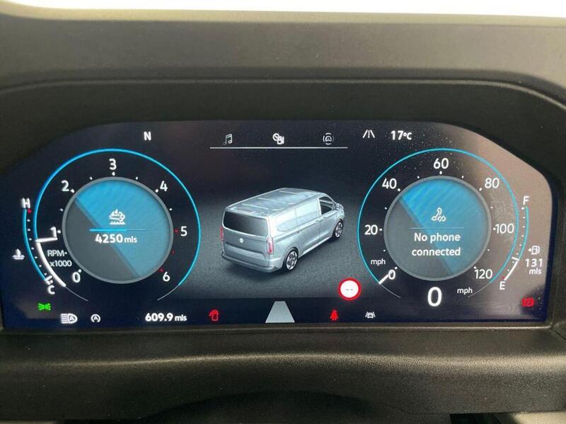 Volkswagen Transporter 2.0 TDI T28 Commerce Panel Van 5dr Diesel Manual FWD SWB Euro 6 (s/s) (110 ps)