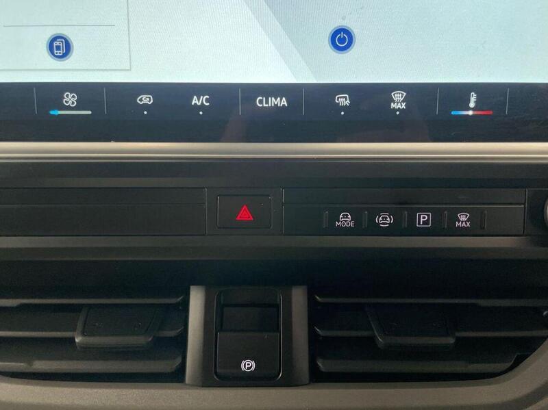 Volkswagen Transporter 2.0 TDI T28 Commerce Panel Van 5dr Diesel Manual FWD SWB Euro 6 (s/s) (110 ps)