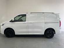 Volkswagen Transporter Transporter 2.0 TDI T28 Commerce FWD SWB Euro 6 (s/s) 5dr 