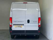 Peugeot Boxer Boxer 2.2 BlueHDi 335 Professional Panel Van 5dr Diesel Manual L3 H2 Euro 6 (s/s) (140 ps) 