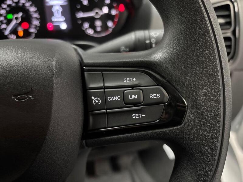 Peugeot Boxer 2.2 BlueHDi 335 Professional Panel Van 5dr Diesel Manual L3 H2 Euro 6 (s/s) (140 ps)