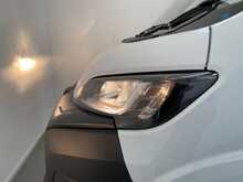 Peugeot Boxer Boxer 2.2 BlueHDi 335 Professional Panel Van 5dr Diesel Manual L3 H2 Euro 6 (s/s) (140 ps) 